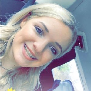 Meet your Posher, Bella